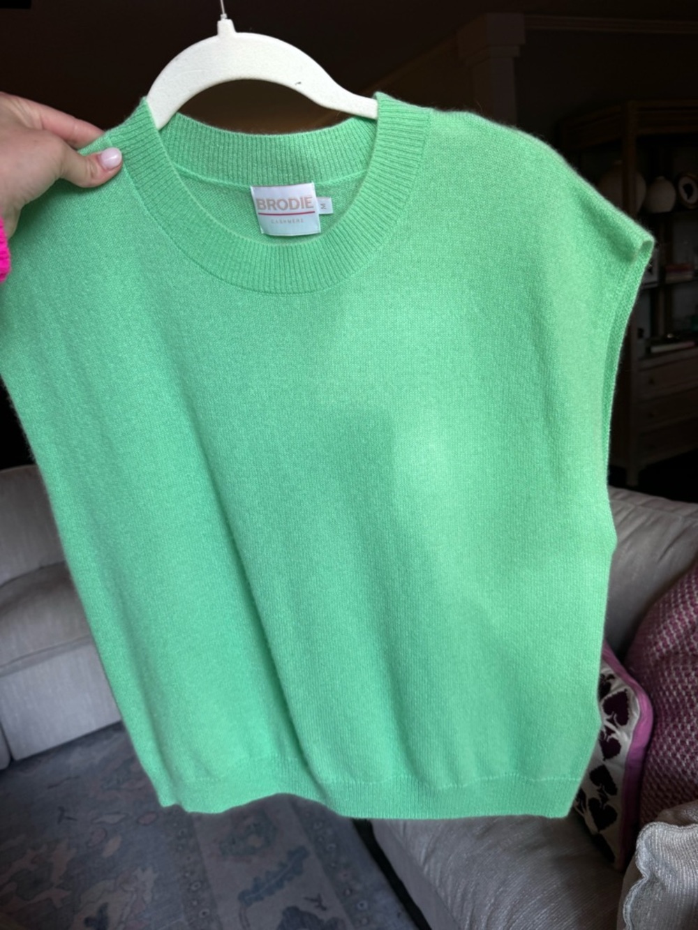 Brodie Cashmere Mint Green Crewneck Sleeveless Sweater Vest